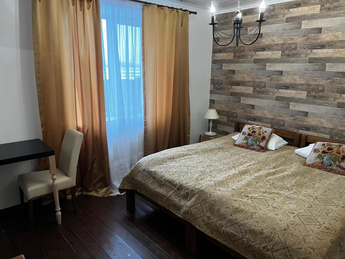 "Дальний Кордон" Hotel Moshchanytsya Buitenkant foto